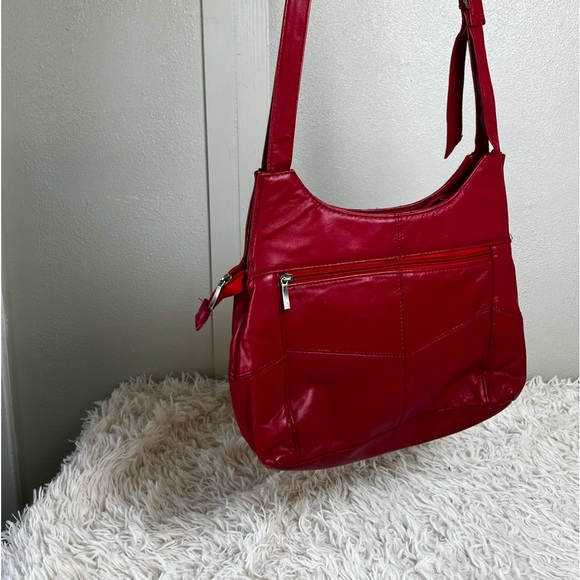 Shell Lambskin Red Multi Pocket Purse - Picture 3 of 8